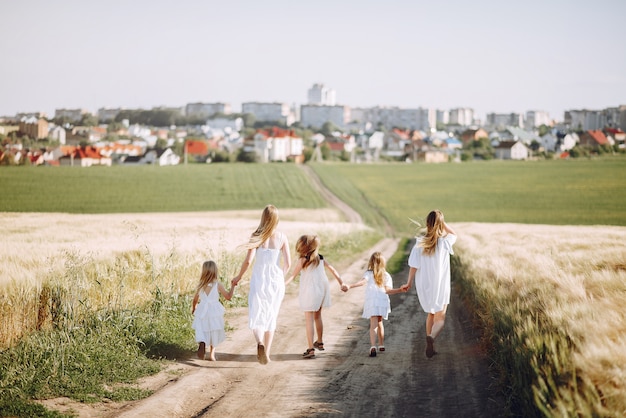 Wo Wohnt Die Dänische Königsfamilie Im Sommer? Die Sommerresidenzen der dänischen Königsfamilie im Überblick